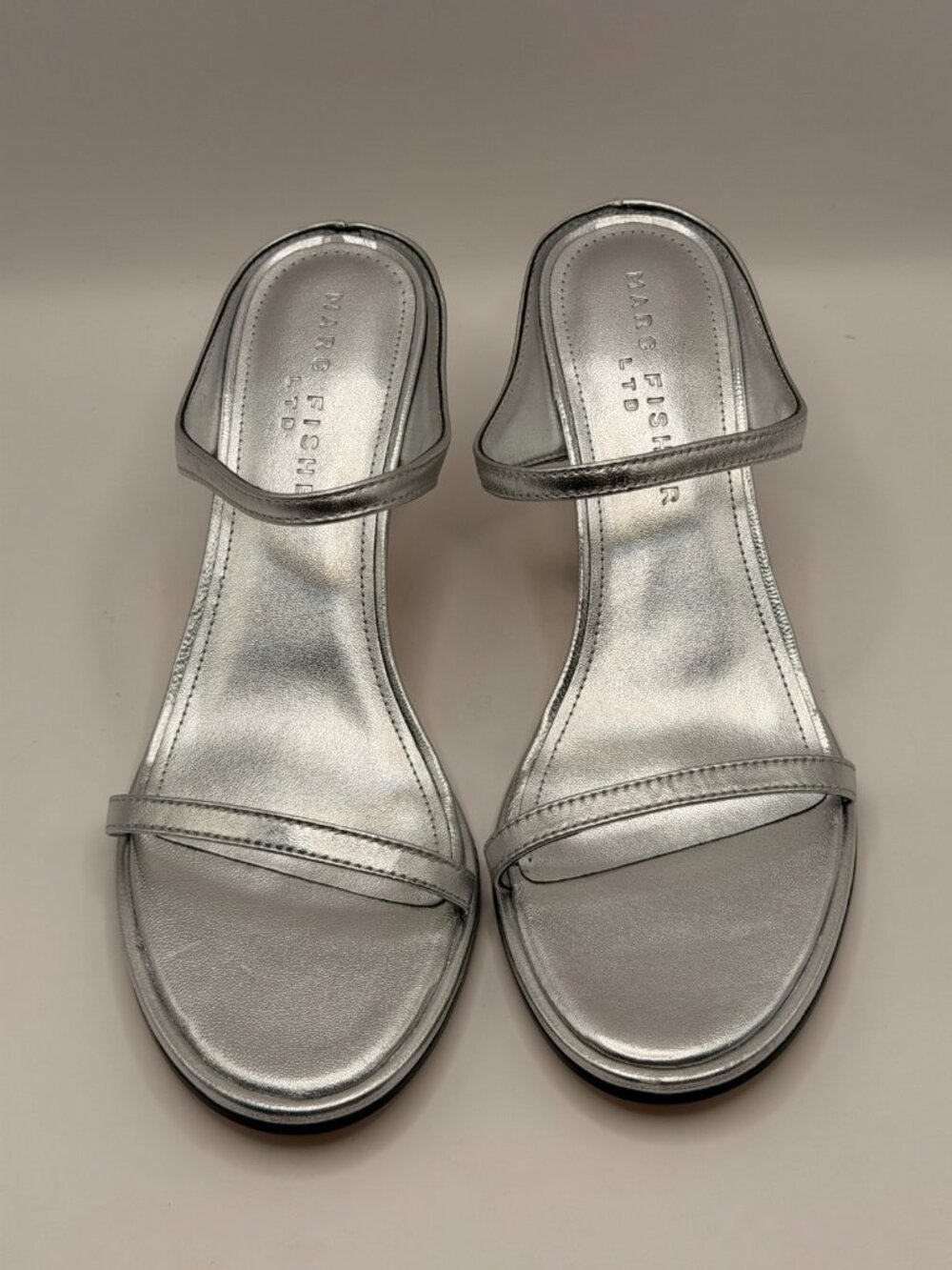 Marc Fisher LTD. Women's Alonde Silver Leather Strap Heel Slide Sandals Sz 7 M - Picture 2 of 9